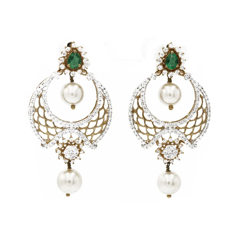 women's earrings with heart-shaped diamond -1.82 ct Diamond Drop Earrings Chandbali in 18k yellow gold with Emerald Stone and Pearls